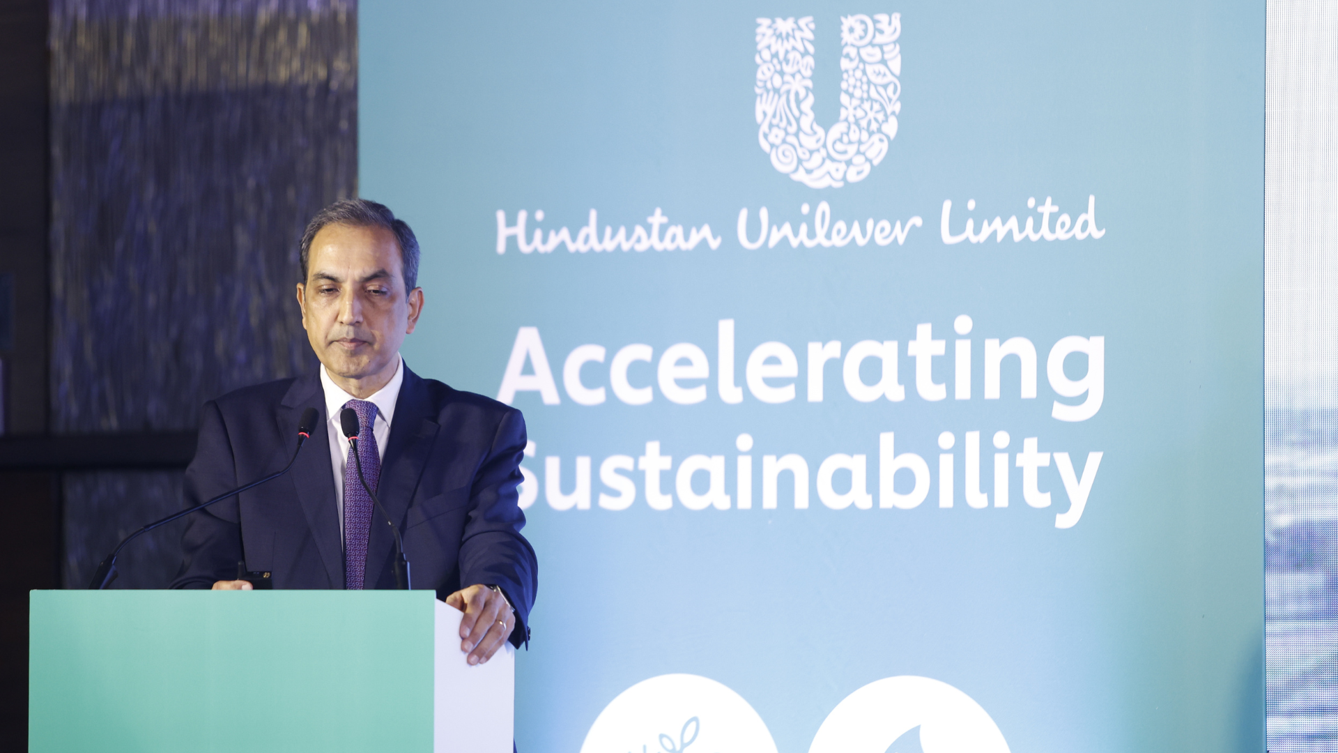 Rohit Jawa presenting at HUL's 2024 'Accelerating Sustainability' event.