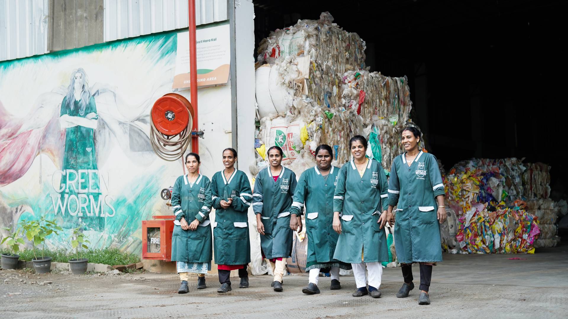 Green Worms, one of the TRANSFORM India Challenge winners, waste collectors transforming plastic waste into purpose