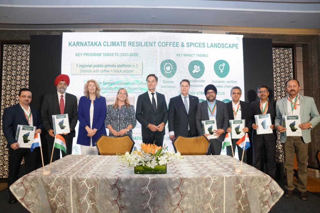 HUL and other key stakeholders signing a MOU symbolising a collective commitment to sustainability in the coffee sector in India.