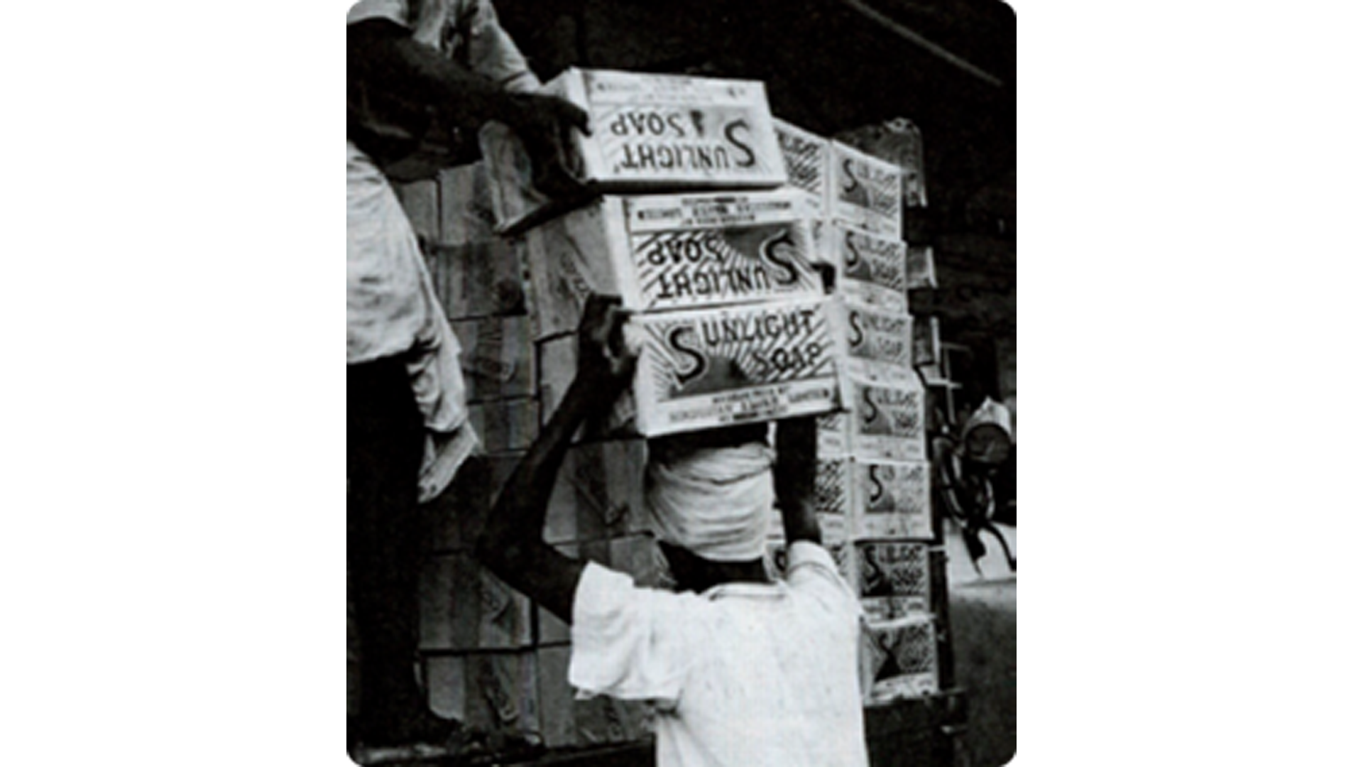HUL’s Sunlight soap at Kolkata Harbour in 1930s