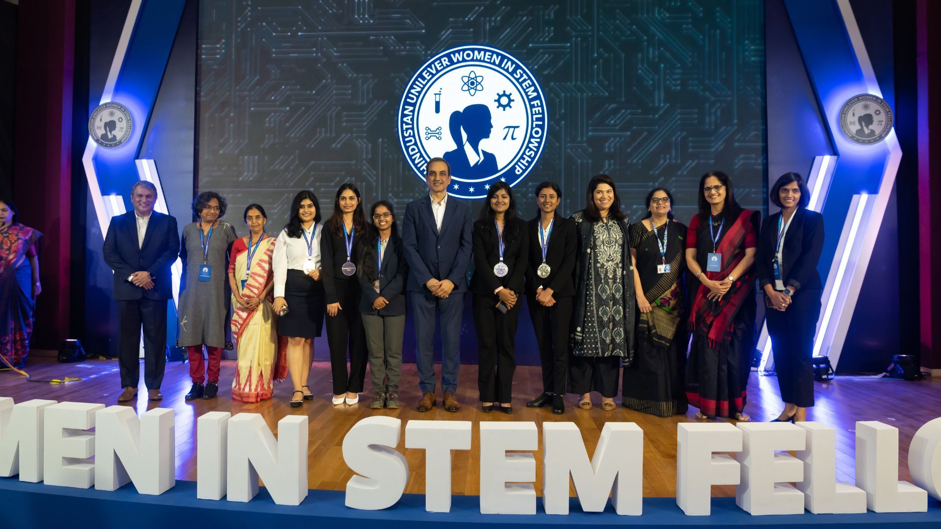 HUL CEO, Rohit Jawa, with the 5 women scholars shortlisted for 'HUL Women in STEM Fellowship'